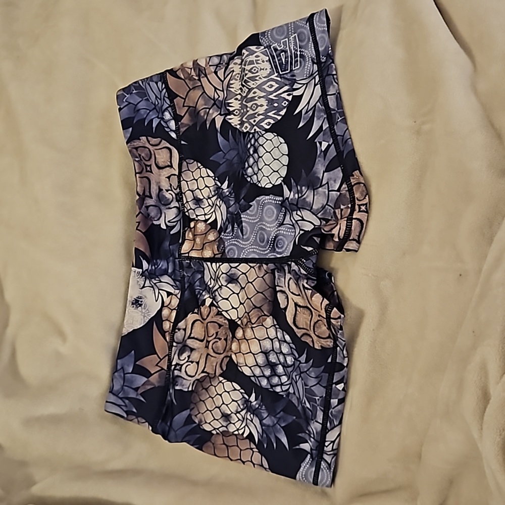 IAB shorts size XL
